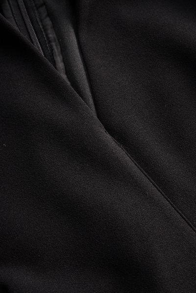 29 / 5 000 Claribel | Raffineret midikjole